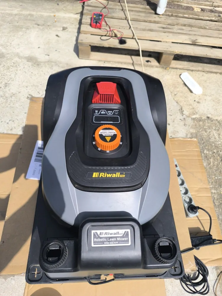 Robotická sekačka Riwall PRO RRM 950 APP